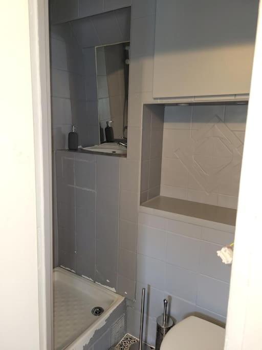 Fully Equipped Apartment 2 To 4 Beds Marsilya Dış mekan fotoğraf